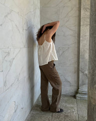 BROWN JEANS