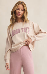OVERSIZED ROAD TRIP SWEATSHIRT