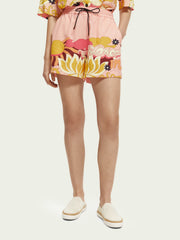 Mid rise printed shorts