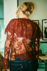 LILI LACE CAPELET
