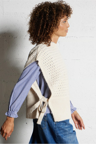 CREAM GILET