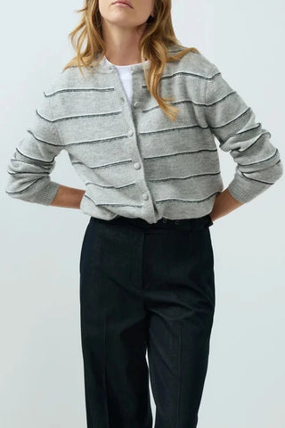 STRIPED TIE DETAIL