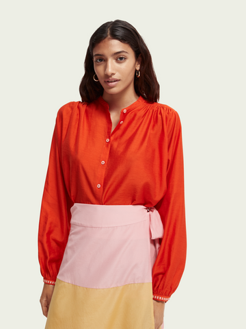 Loose fit shirt with embroidery details