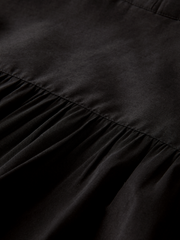 Popover shirt with gathering